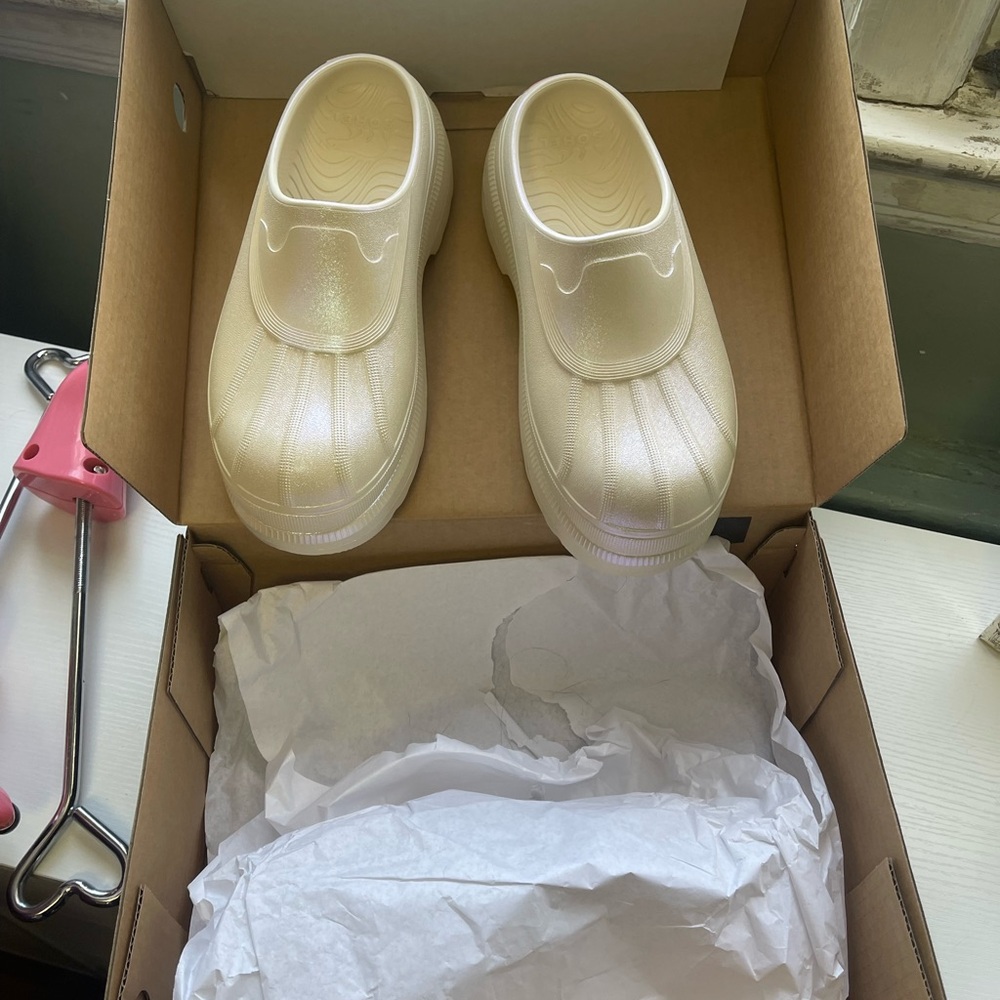 Sorel Cream Mules